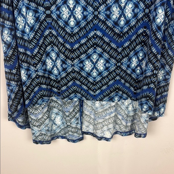 Rose & Olive Blue Graphic Asymmetrical 3/4 Sleeve Tunic Size 3X - Picture 7 of 10